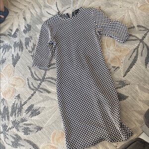 Christian Siriano Black and White Sheath Dress 3/4 Raglan Sleeves BBB